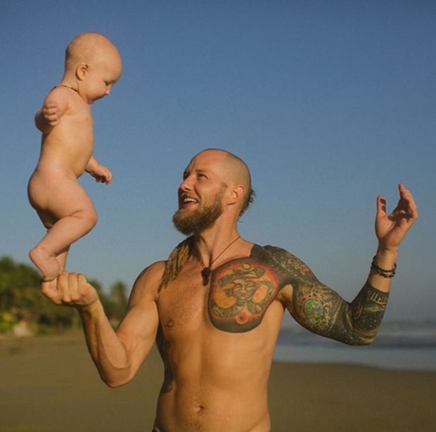 Instagram'ın yeni fenomenleri: Modern hippi aile