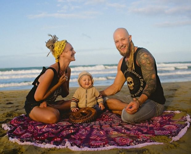 Instagram'ın yeni fenomenleri: Modern hippi aile