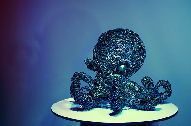 Tellerden  yapılan harika heykeller