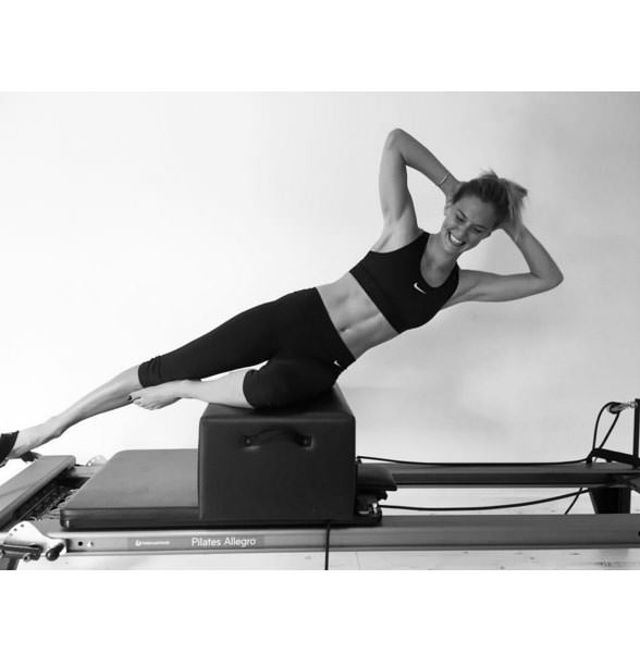 Bar Refaeli'den içinizi ısıtıcak Instagram pozları