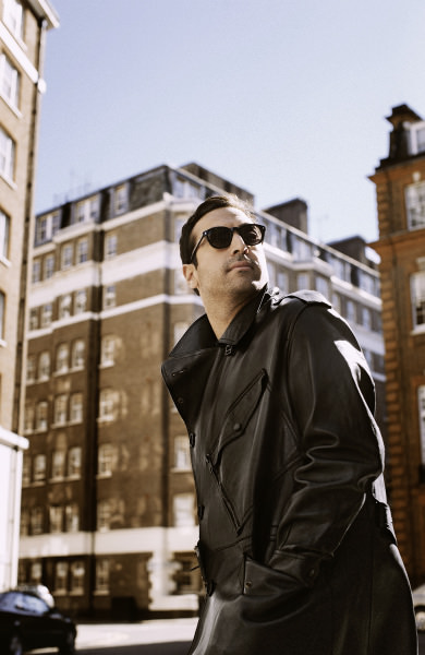 İkonik Burberry trençkotu Dubai ile buluştu!