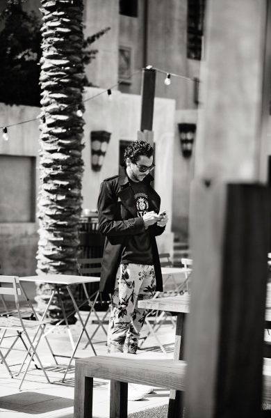 İkonik Burberry trençkotu Dubai ile buluştu!