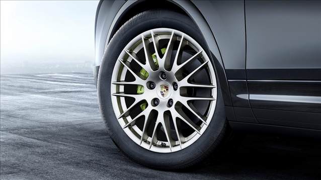 Porsche Cayenne Platinum Edition tanıtıldı