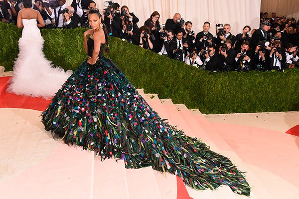 2016 Met Gala'dan yıldızlar geçidi