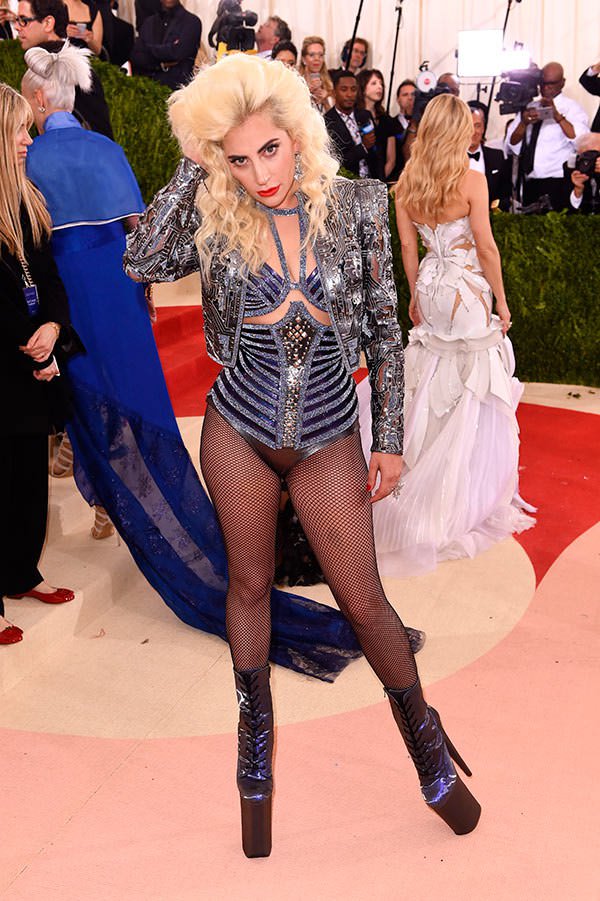 2016 Met Gala'dan yıldızlar geçidi