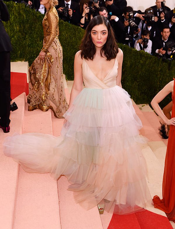 2016 Met Gala'dan yıldızlar geçidi