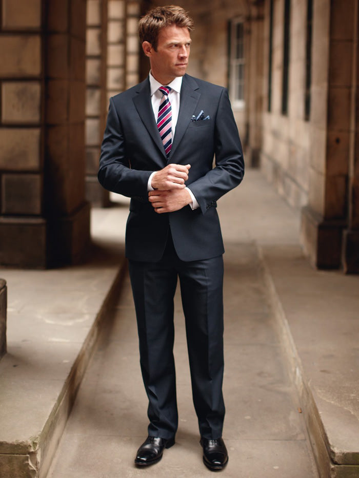 Profesyonel yaşamda erkekler nasıl giyinmeli?