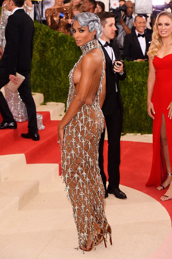 2016 Met Gala'dan yıldızlar geçidi