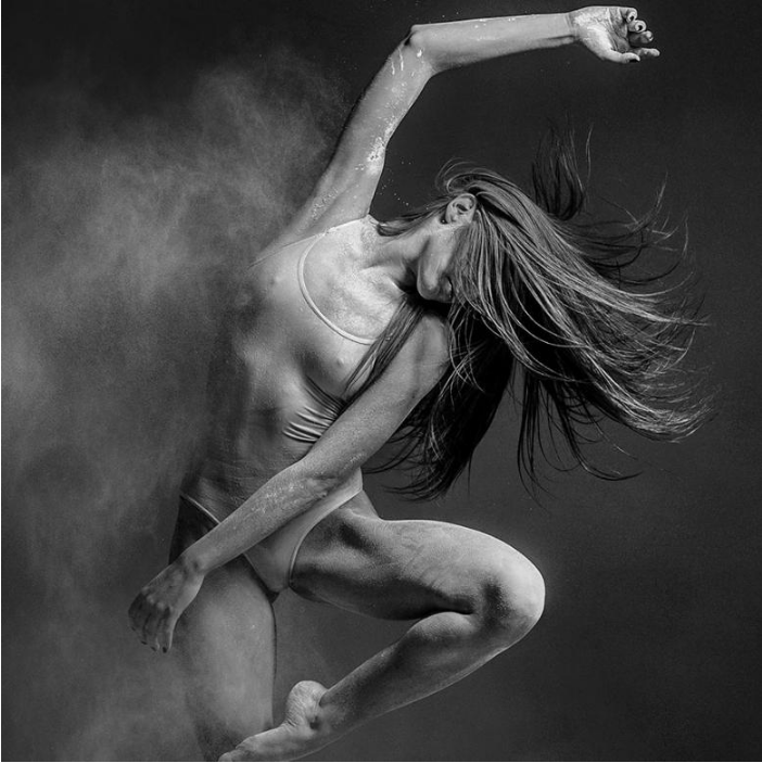 Alexander Yakovlev ile patlayıcı 19 dans portresi