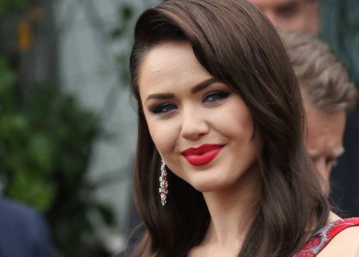 Sosyal medya güzeli Kristina Bazan!