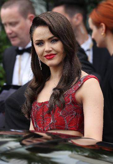 Sosyal medya güzeli Kristina Bazan!