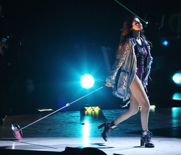 Selena Gomez Kanada'da şov yaptı