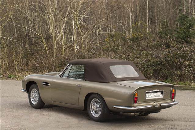 Efsane Aston Martin açık artırmada