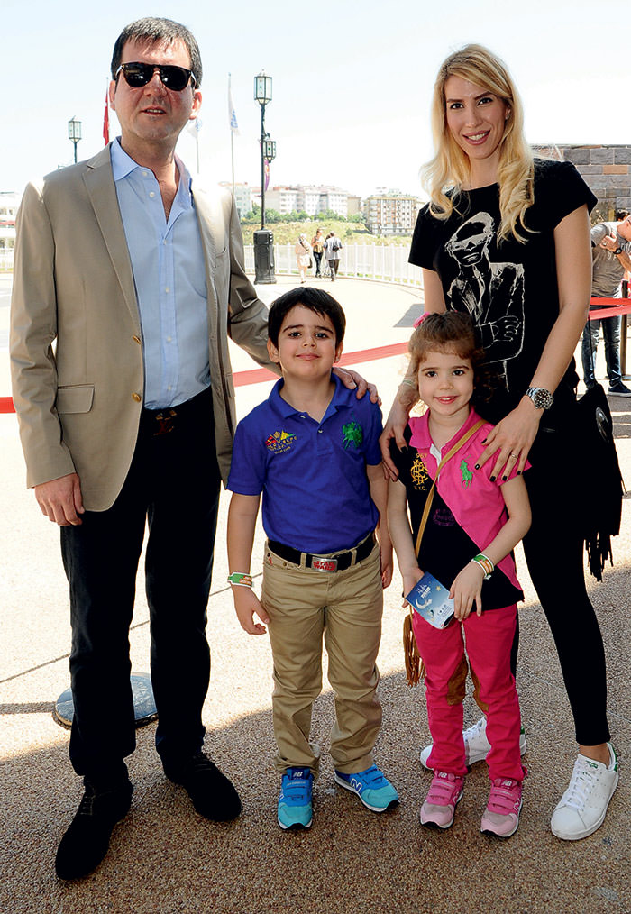 Ünlü isimler ve çocukları Vialand’de bir araya geldi