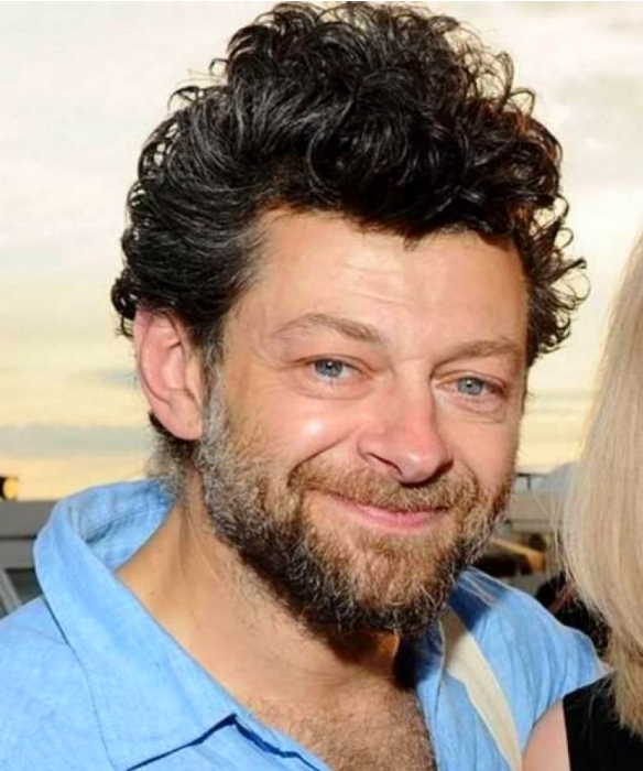 Sinemanın ünlü maskelerinin arkasındaki yüzleri