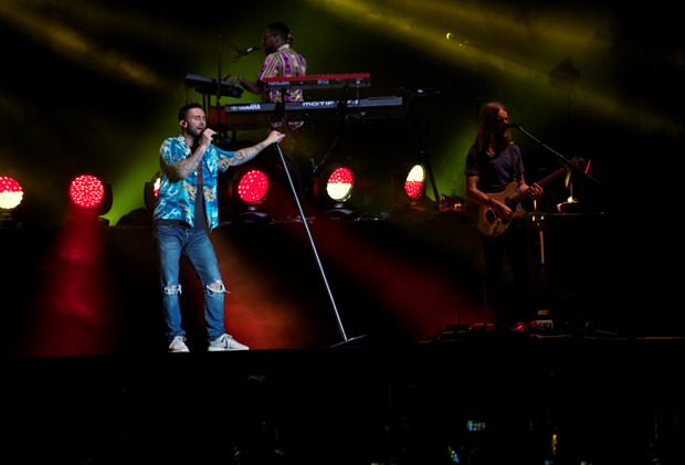 Antalya'da Maroon 5 rüzgarı!