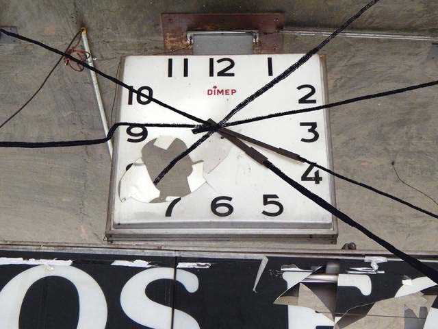 Eşyaları sanat eserine dönüştürüyor!