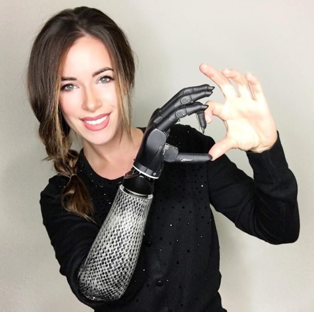 Tek kollu model Rebekah Marine