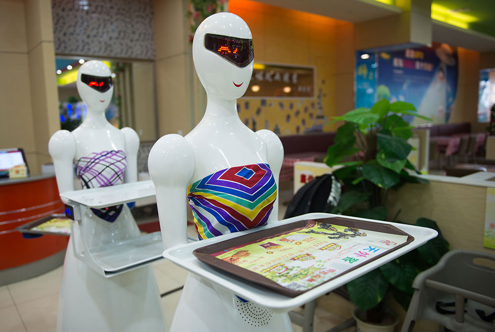 Çin'de Robot Restoran