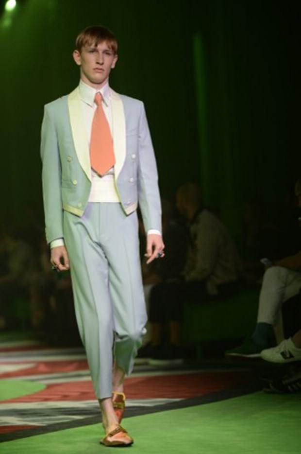 Erkek giyimde harikalar diyarı konsepti