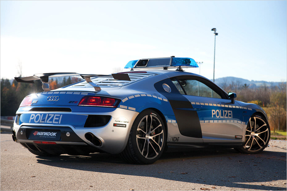 Dünyanın en pahalı 10 polis arabası .