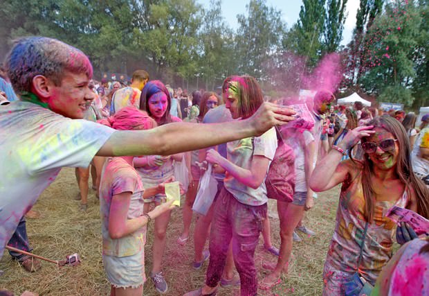 Kiev'de Holi Festivali