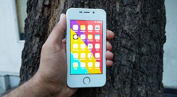 10 TL'lik akıllı telefon raflardaki yerini alıyor