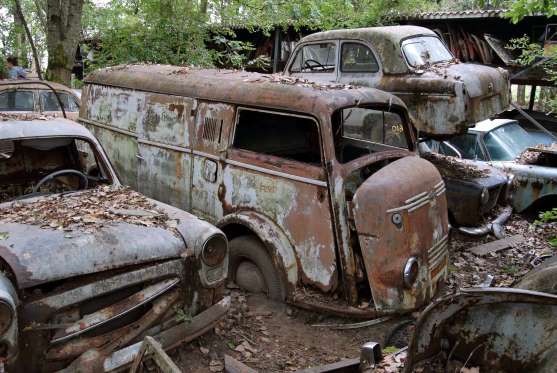 Hayaletli Otomobil Mezarları
