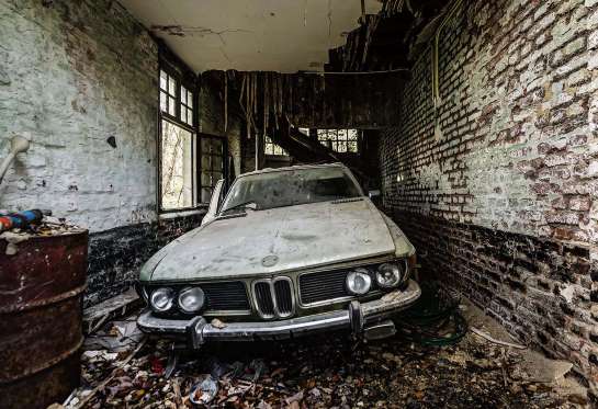 Hayaletli Otomobil Mezarları