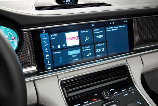 Merakla beklenen Porsche tanıtıldı