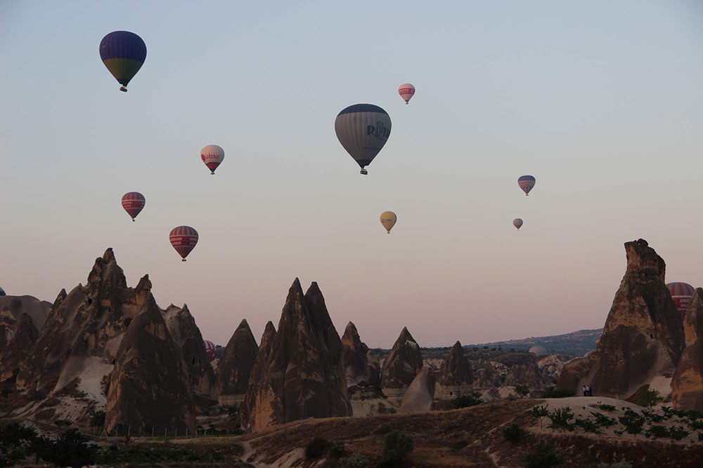 Kapadokya’da turistlerin balon ilgisi