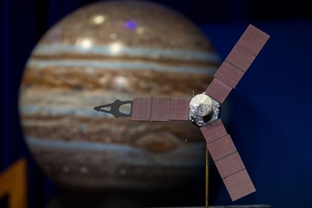 Juno'nun Jüpiter'den çektiği ilk görüntü dünyaya ulaştı
