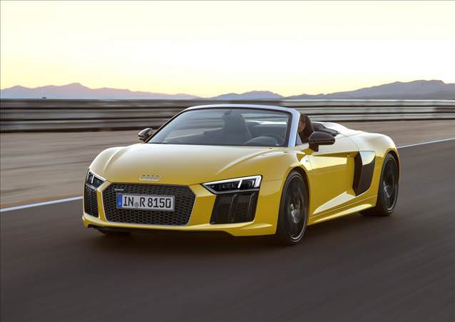 Audi R8 V10 Spyder yollara çıkıyor