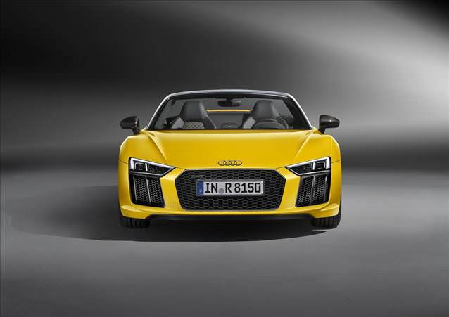 Audi R8 V10 Spyder yollara çıkıyor