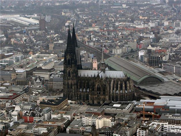 Görülmesi gereken ünlü yapılar