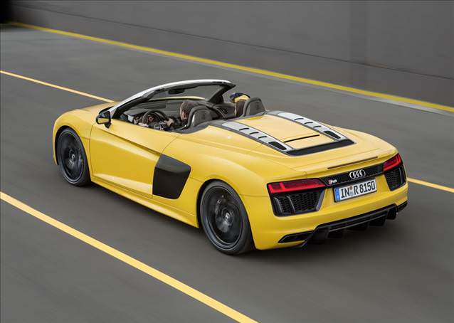 Audi R8 V10 Spyder yollara çıkıyor