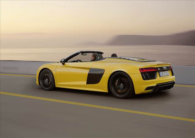 Audi R8 V10 Spyder yollara çıkıyor