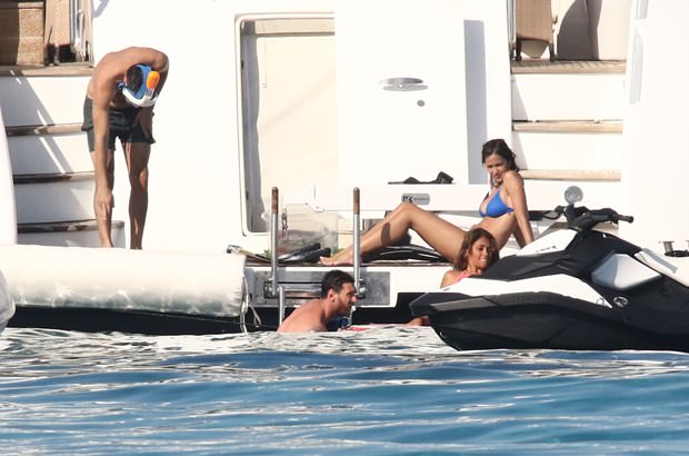 Messi’yle fotoğraf için 1 km yüzdü