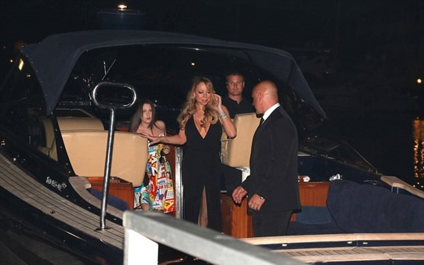 Podyumların kraliçeleri Leonardo Di Caprio'nun vakıf gecesinde