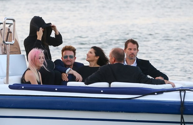 Podyumların kraliçeleri Leonardo Di Caprio'nun vakıf gecesinde