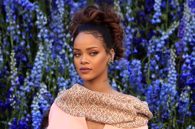 Rihanna dizi yıldızı oluyor