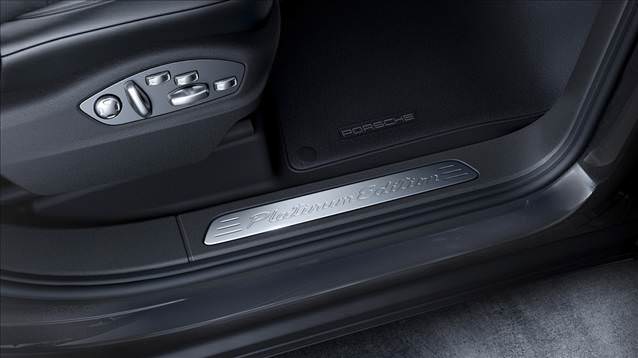 Porsche, Cayenne Platinum Edition’ı satışa sundu