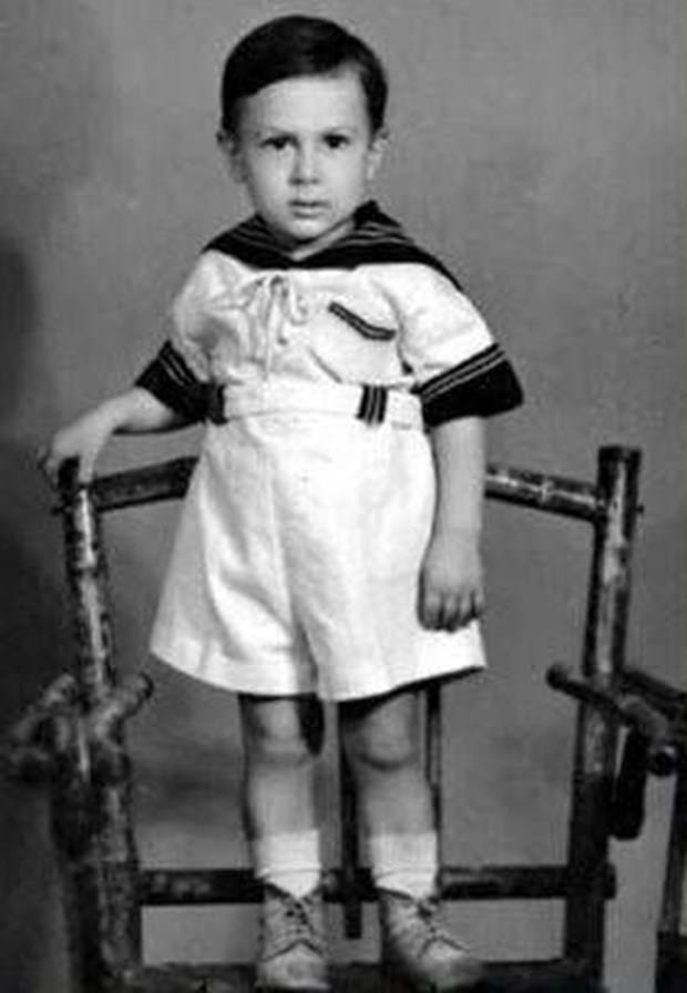 Ünlülerin çocukluk fotoğrafları