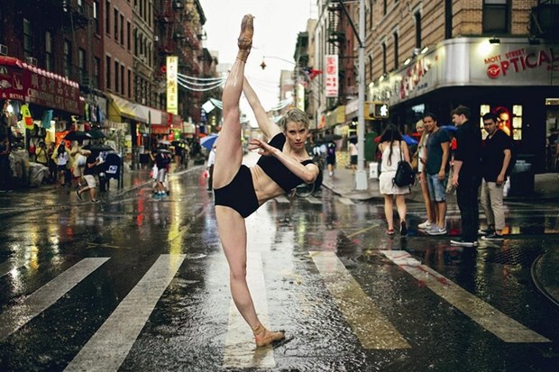 Bale Havana sokaklarına taştı