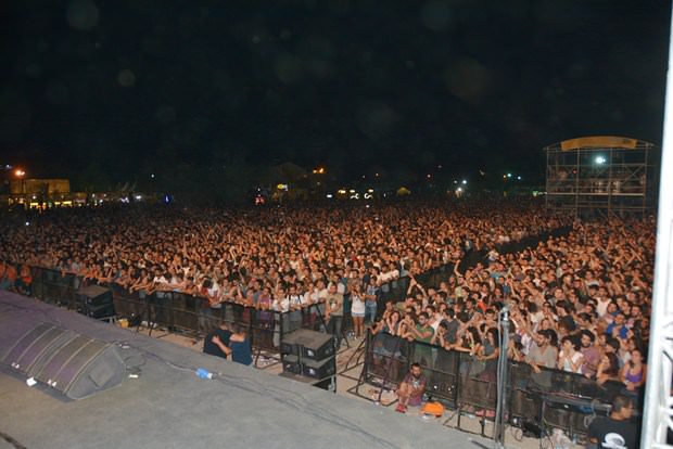 Zeytinli Rock Festivali başladı