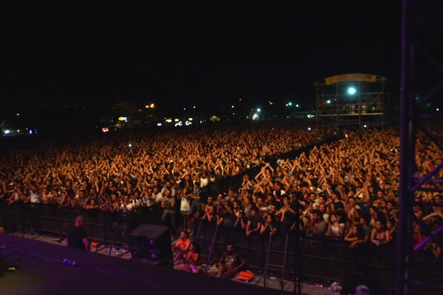 Zeytinli Rock Festivali başladı