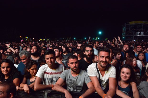 Zeytinli Rock Festivali başladı