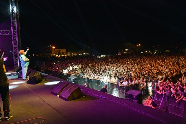 Zeytinli Rock Festivali başladı