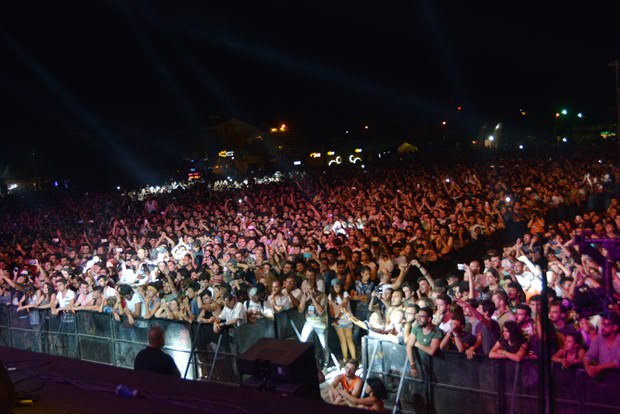 Zeytinli Rock Festivali başladı
