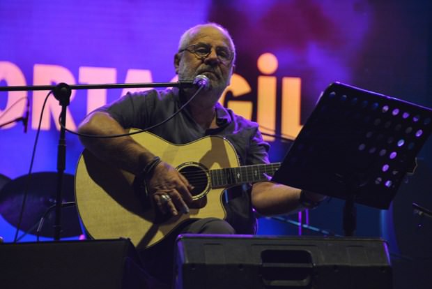 Zeytinli Rock Festivali başladı